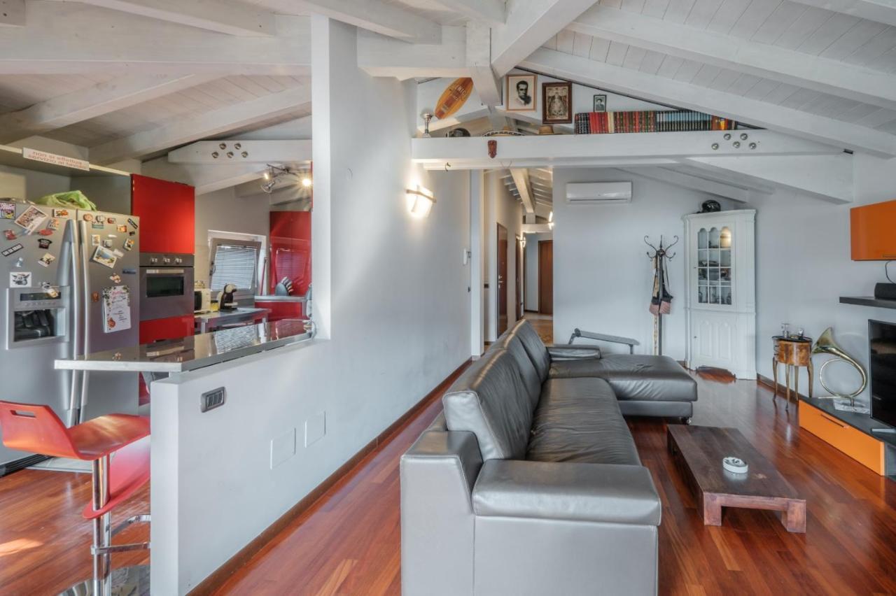Casa Dana Appartement Sale Marasino Buitenkant foto